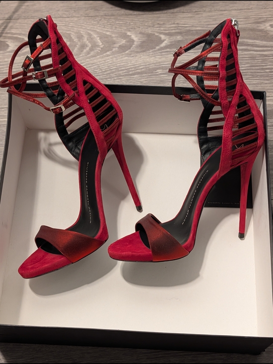Giuseppe Zanotti Shoes - Authentic Guiseppe Zannoti Heeled Sandals